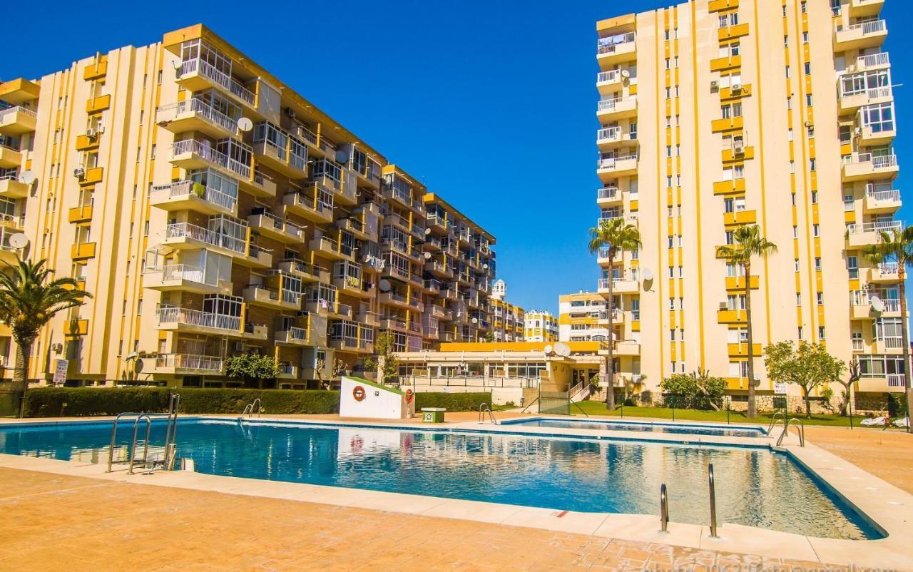 IRIS Nº 131 Benalmadena Benalmádena Exterior foto